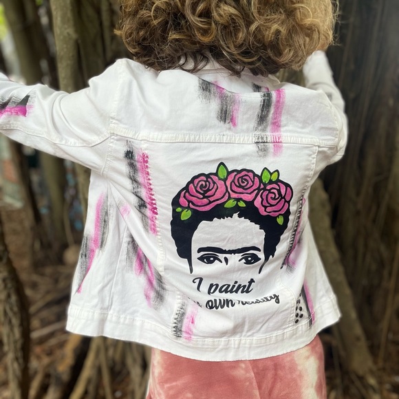 Hand painted white jean jacket - Picture 1 of 5